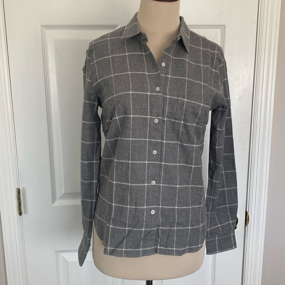 UNTUCKit Women's Windowpane Plaid Flannel Gray White - Picture 9 of 11
